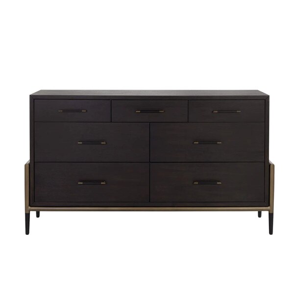 Weldrick Dresser